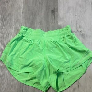 Lululemon Hottie Hots 2.5 inch